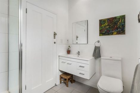 Photo of property in 30 Lambeth Road, Mount Eden, Auckland, 1041