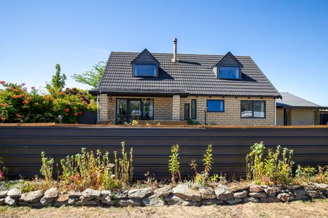 Photo of property in 17 Dunstan Street, Clyde, 9330