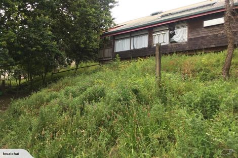 Photo of property in 28 Howard Road, Northcote, Auckland, 0627