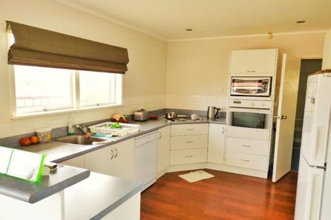 Photo of property in 15 Taitua Drive, Te Atatu South, Auckland, 0610