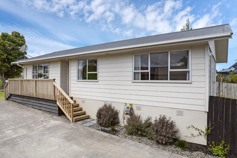 Photo of property in 9 Ohira Place, Henderson, Auckland, 0612