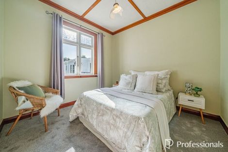 Photo of property in 17 Lincoln Avenue, Epuni, Lower Hutt, 5011