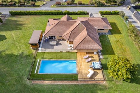 Photo of property in 101 Emerald Hill Drive, Birchville, Upper Hutt, 5018