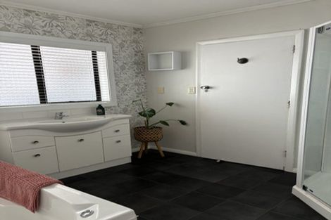 Photo of property in 127 Upper Fitzherbert Road, Wainuiomata, 5373