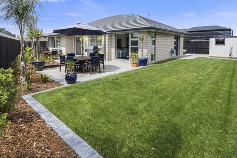 Photo of property in 31 Leet Crescent, Papamoa Beach, Papamoa, 3118