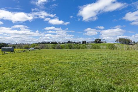 Photo of property in 219 Forestry Road, Waitoki, Kaukapakapa, 0871