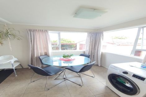 Photo of property in 37 Boundary Road, Opaheke, Papakura, 2113