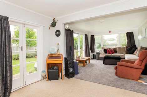 Photo of property in 12 Charles Street, Riverdale, Gisborne, 4010