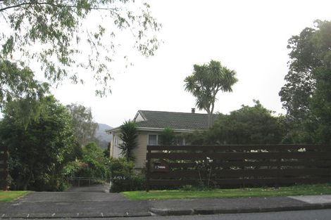 Photo of property in 17 Autumn Avenue, Glen Eden, Auckland, 0602