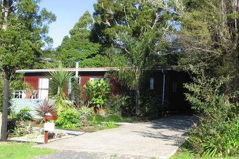 Photo of property in 24 Tane Road, Laingholm, Auckland, 0604