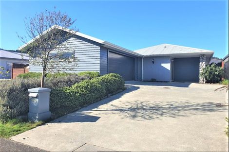 Photo of property in 1384 High Street, Taita, Lower Hutt, 5011