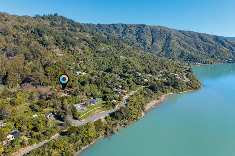 Photo of property in 810a Queen Charlotte Drive, Havelock, 7281