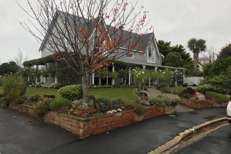 Photo of property in 8 Alfred Place, Fairfield, Dunedin, 9018