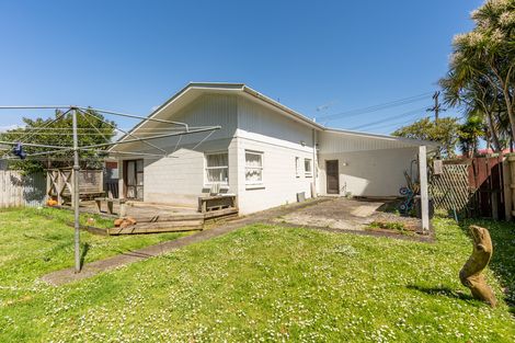 Photo of property in 19 Rosehill Drive, Rosehill, Papakura, 2113