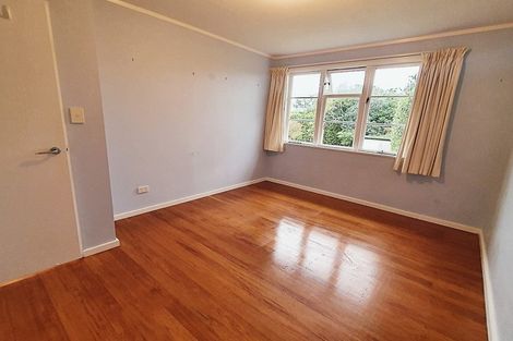Photo of property in 5 Titahi Street, One Tree Hill, Auckland, 1061