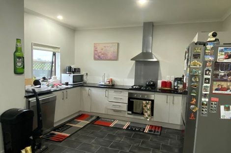 Photo of property in 57 Becker Drive, Weymouth, Auckland, 2103