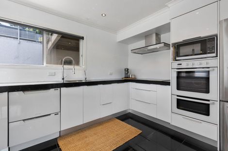 Photo of property in 21a Birdwood Avenue, Moturoa, New Plymouth, 4310