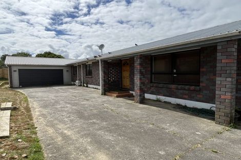 Photo of property in 146 Botany Road, Botany Downs, Auckland, 2010