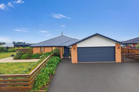 Photo of property in 2/3 Loe Place, Amberley, 7410