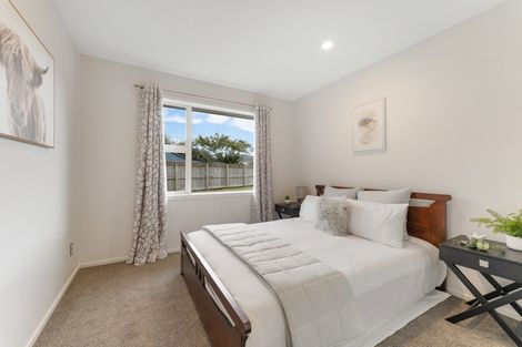 Photo of property in 46 Resolution Drive, Whitby, Porirua, 5024