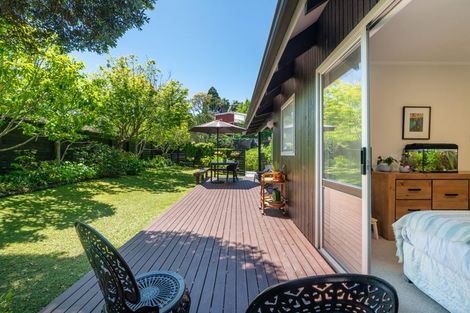 Photo of property in 1/41 Ravenwood Drive, Forrest Hill, Auckland, 0620