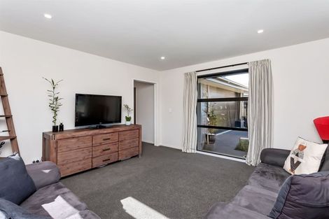 Photo of property in 6 Lambies Street, Marshland, Christchurch, 8083