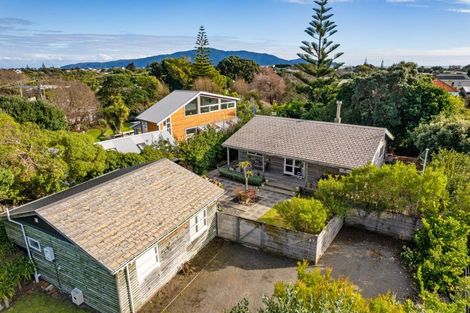 Photo of property in 47 Waimea Road, Waikanae Beach, Waikanae, 5036