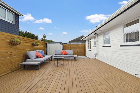 Photo of property in 18 Buller Crescent, Manurewa, Auckland, 2102