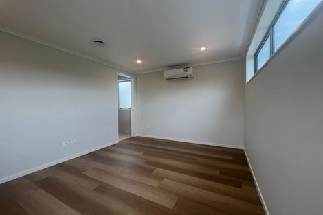 Photo of property in 109 Prince Regent Drive, Half Moon Bay, Auckland, 2012