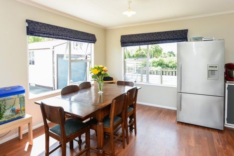 Photo of property in 25 Churchill Street, Waipukurau, 4200