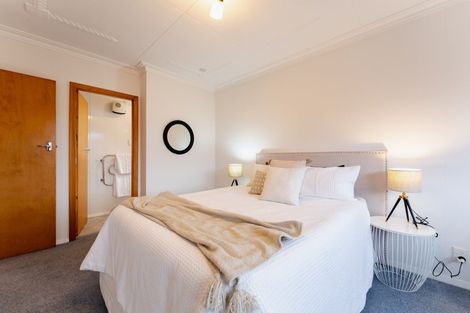 Photo of property in 8 Jason Street, Helensburgh, Dunedin, 9010