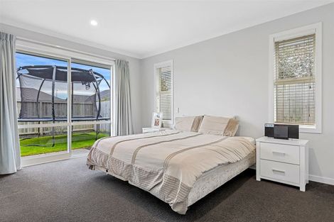 Photo of property in 6 Bamber Crescent, Halswell, Christchurch, 8025