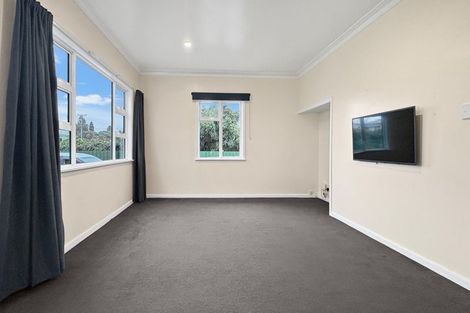 Photo of property in 38 Kirk Street, Otaki, 5512