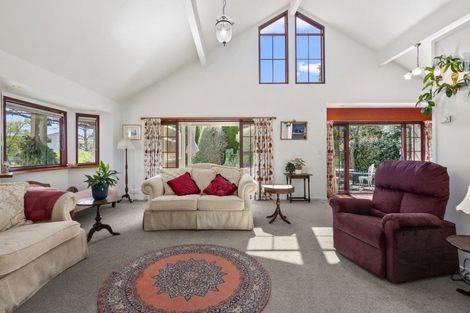 Photo of property in 19 Gibbs Place, Kinloch, Taupo, 3377