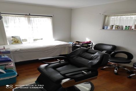 Photo of property in 36a Great South Road, Manurewa, Auckland, 2102