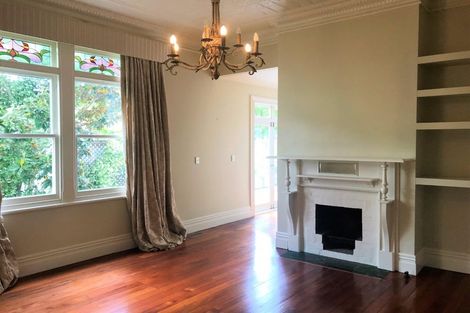 Photo of property in 74 Esplanade Road, Mount Eden, Auckland, 1024