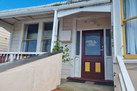 Photo of property in 6-10 Mudges Terrace, Newtown, Wellington, 6021