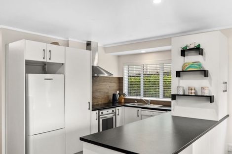 Photo of property in 28a Gallony Avenue, Massey, Auckland, 0614