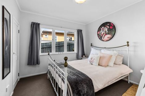Photo of property in 31 Tiverton Road, Avondale, Auckland, 0600