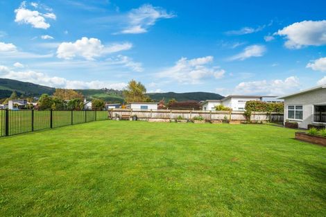 Photo of property in 69 Montgomery Crescent, Kinloch, Taupo, 3377