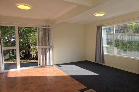 Photo of property in 50 Postgate Drive, Whitby, Porirua, 5024