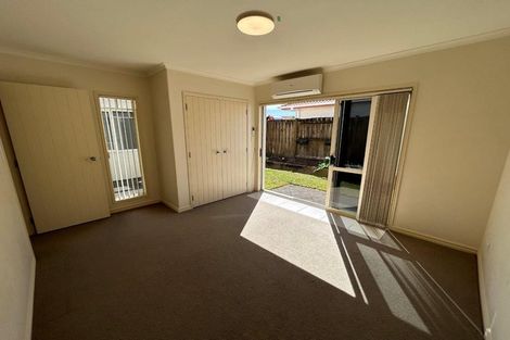 Photo of property in 51 Gravatt Road, Papamoa Beach, Papamoa, 3118