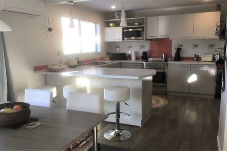 Photo of property in 12 Emery Place, Papamoa Beach, Papamoa, 3118