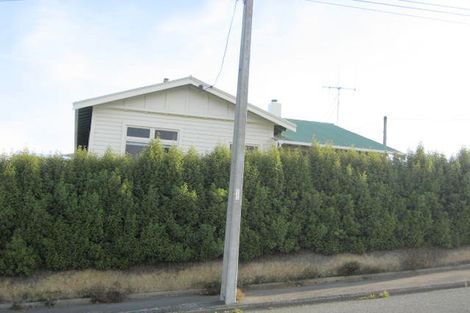 Photo of property in 64 Perth Street, South Hill, Oamaru, 9400