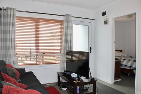 Photo of property in 5c Rosebank Road, Avondale, Auckland, 1026