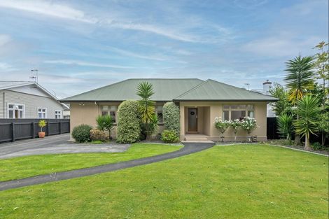 Photo of property in 48 Manapouri Crescent, Hokowhitu, Palmerston North, 4410