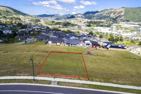 Photo of property in 30 Te Hoiere Street, Aotea, Porirua, 5024