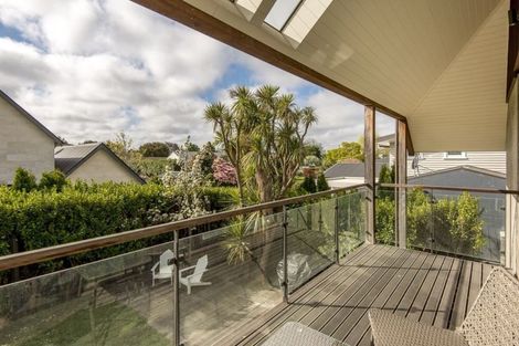 Photo of property in 3 Merivale Lane, Merivale, Christchurch, 8014