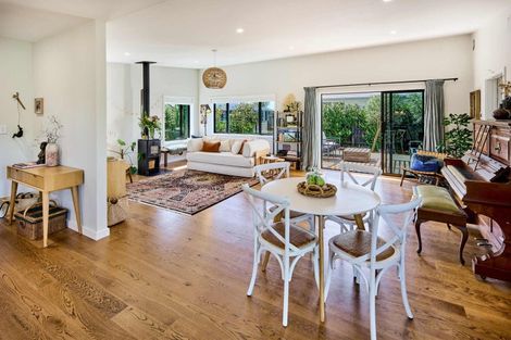 Photo of property in 2 Pukeko Lane, Carterton, 5713