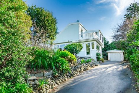 Photo of property in 28 Forest Road, Raumati South, Paraparaumu, 5032